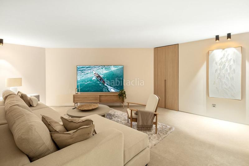 Foto ecc5edec-7632-4176-89a7-5ebda2bc5e48. Chalet mit parking pool in Los Naranjos Marbella