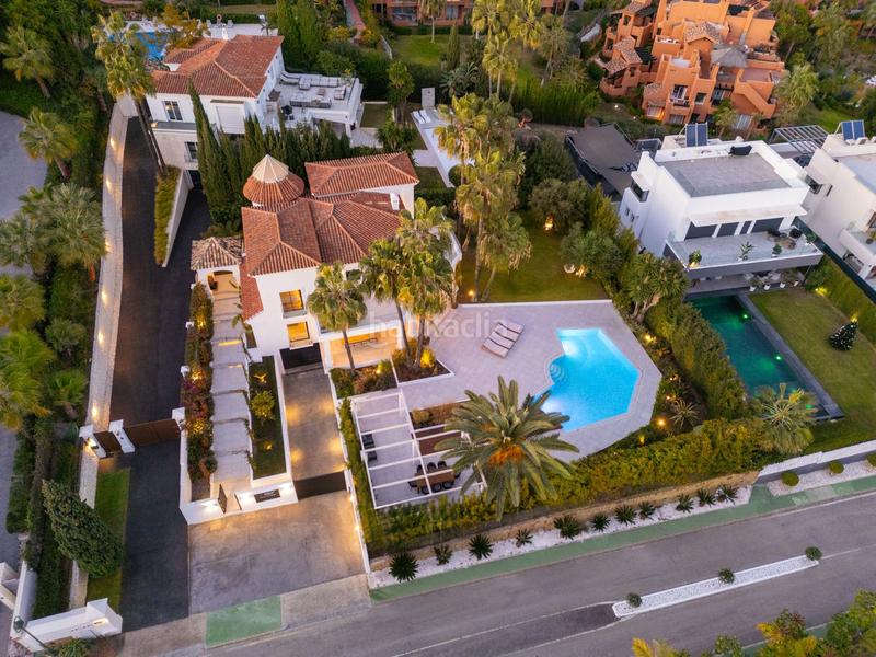 Foto 402fa6bf-50a6-43e1-9096-bf6ec2374820. Chalet en Los Naranjos Marbella