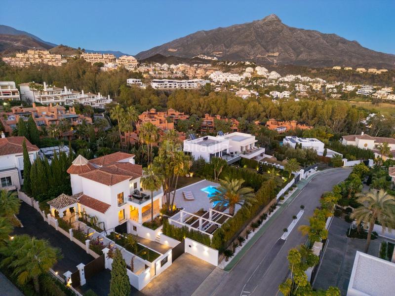 Foto f783b34f-b23e-4d30-9b27-c840b5354362. Chalet en Los Naranjos Marbella