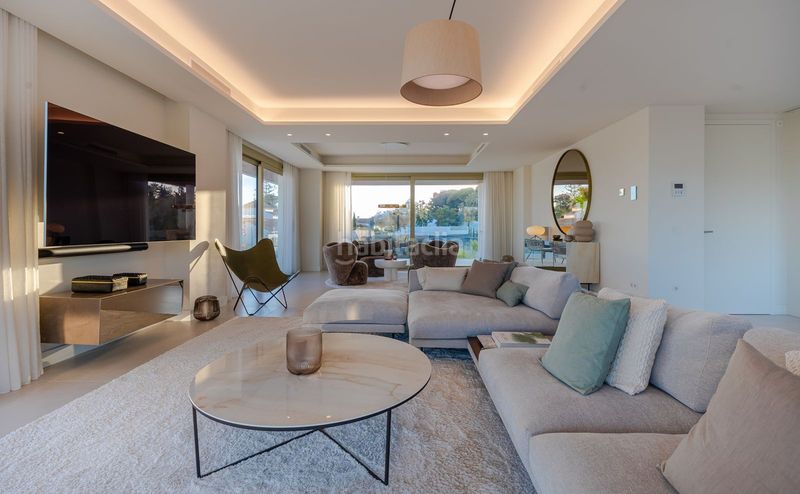 Foto 251ad16a-97ca-48e7-b7f7-e4fed1e61460. Ático en Las Lomas de Río Verde Marbella