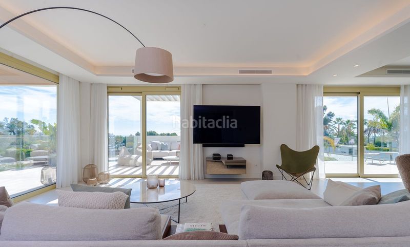 Foto 52ea24a6-2c69-46a5-b96f-d07ff37c6ee4. Ático en Las Lomas de Río Verde Marbella