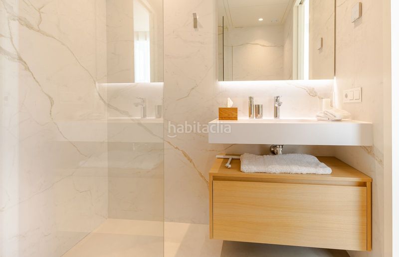 Foto 911c362f-49bd-4cb8-9b30-0f120ad8a8a4. Ático en Las Lomas de Río Verde Marbella