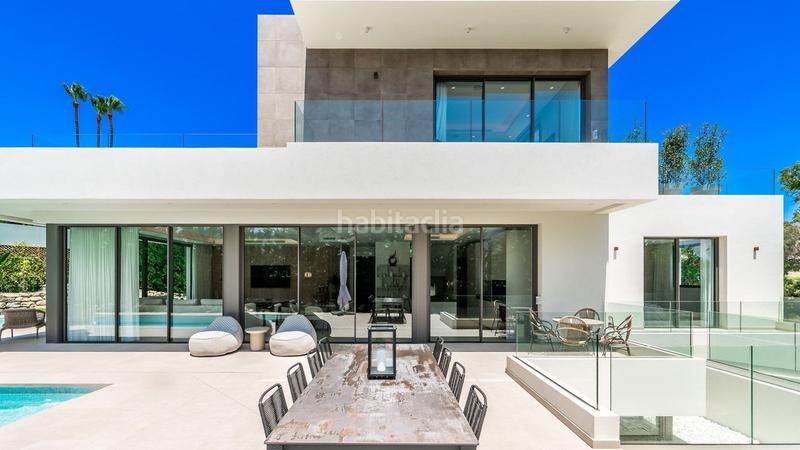 Foto 5e4870c9-1370-46fb-8f72-f54f3d93f0f4. Chalet mit parking pool in Puerto Banús Marbella