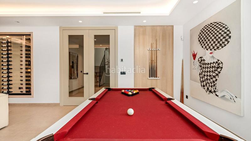 Foto ce8c6d4d-0083-450e-a5e6-1eef6c7446fb. Chalet mit parking pool in Puerto Banús Marbella