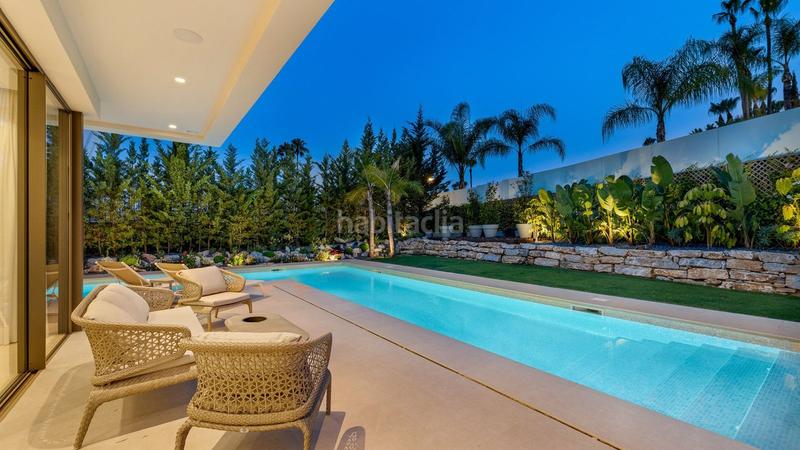 Foto a0a09db7-f6f0-429b-add3-7009af9b3c94. Chalet con parcheggio piscina in Puerto Banús Marbella