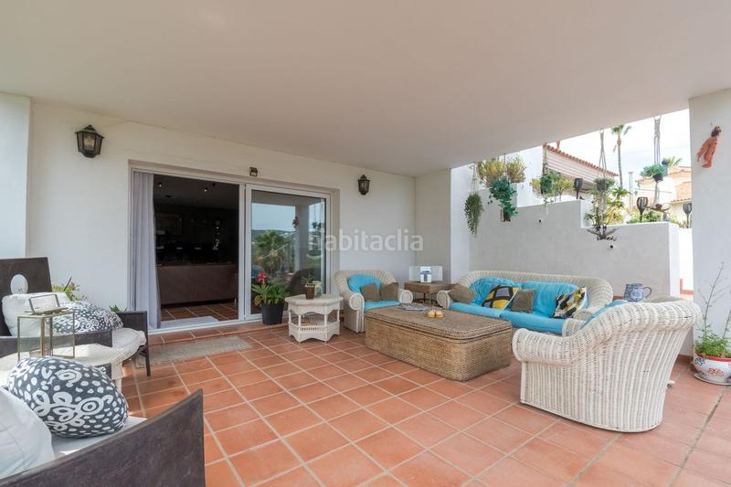 Foto eb2fd7fa-6440-49ae-b460-07126c9e80ee. Chalet con piscina in Sotogrande alto Sotogrande