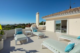 Zweistöckige Wohnung in Los Naranjos