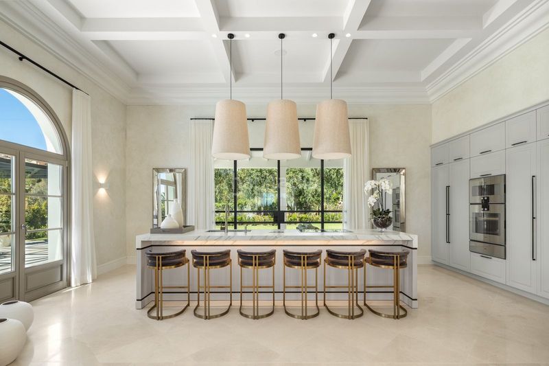 Foto 1ed8d27f-9abd-4ccd-b89e-b1332b6de7e0. Chalet en Los Naranjos Marbella