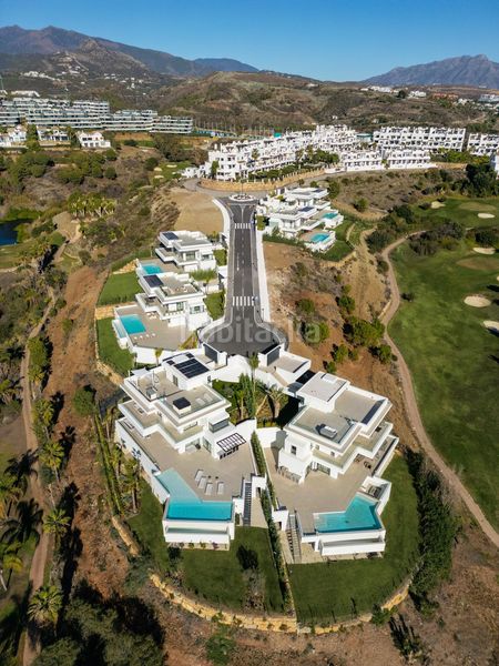 Foto e01bac7e-c632-490b-8b22-5cbb764e1be0. Xalet amb aparcament piscina a La Concha - Resina Golf Estepona