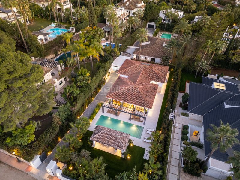 Foto e3f67128-42b6-47ff-a103-9b5e484a2ce0. Chalet en Las Brisas Marbella