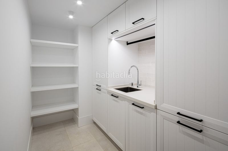 Foto 997c606f-afe9-4561-b0aa-4730ba383d37. Xalet amb aparcament piscina a Las Brisas Marbella