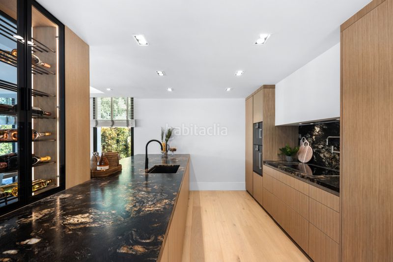 Foto aefecc8b-cf4d-4dfb-97f2-5514c6ca0394. Xalet amb aparcament piscina a Las Brisas Marbella