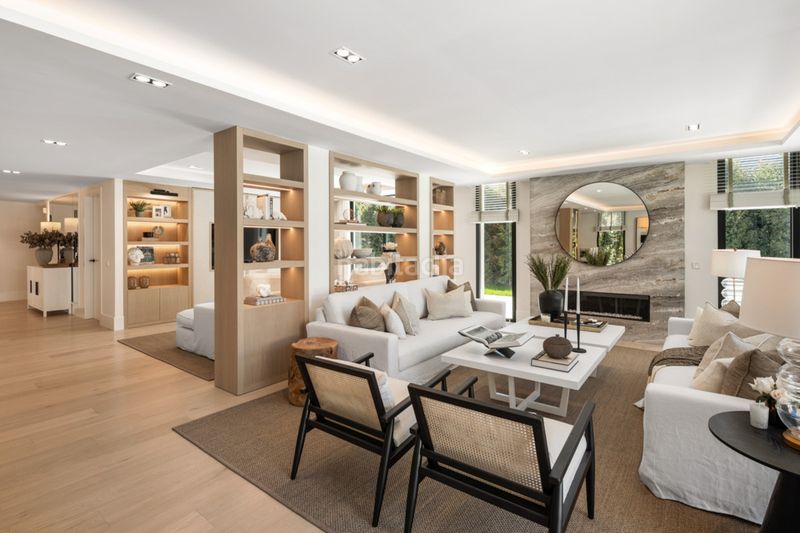 Foto dcbc1964-ad14-442f-9468-e6bbd9ae9d57. Xalet amb aparcament piscina a Las Brisas Marbella