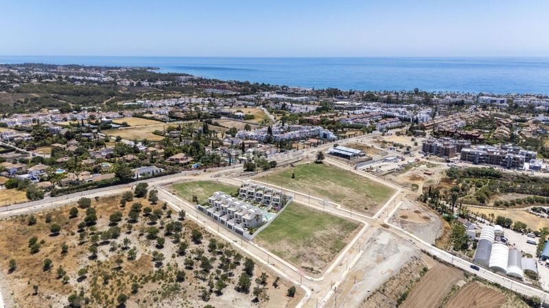 Foto 0e5ad5ad-16d5-4b62-ac32-56269bc24ddc. Chalet en Bel - Air Estepona