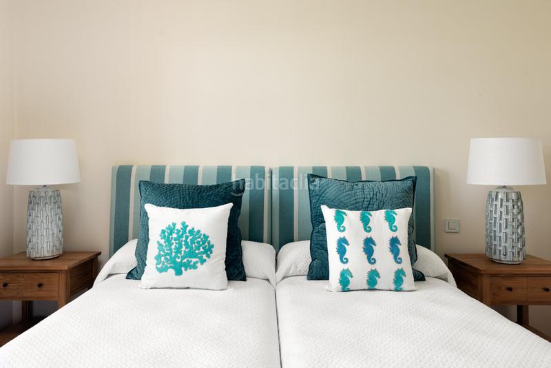 Foto 00ac697b-63b1-4624-b770-d9ecbef7c59d. Chalet mit parking pool in Sotogrande alto Sotogrande