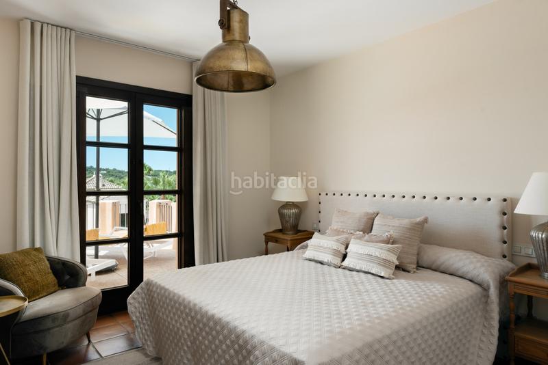 Foto 62ee921d-3a11-4dd6-9919-ed8c9821dde5. Chalet avec parking piscine dans Sotogrande alto Sotogrande