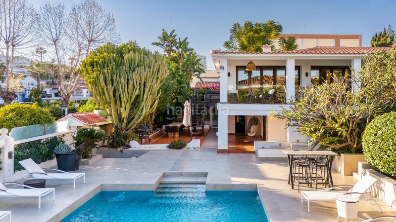 Foto d394f6a9-665a-447f-ac94-9c51cbf1a3fc. Chalet en Las Brisas Marbella