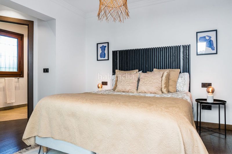 Foto 8f16e4fe-26d2-479f-a41e-7ec9f912ee61. Xalet amb aparcament piscina a Las Brisas Marbella