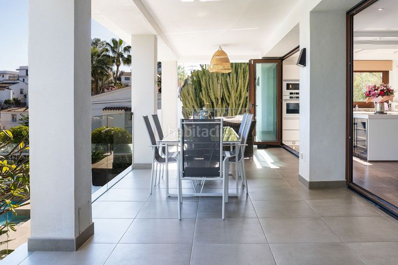 Foto cbe36af5-a751-4470-9bf4-c3a1d1b2f54a. Xalet amb aparcament piscina a Las Brisas Marbella