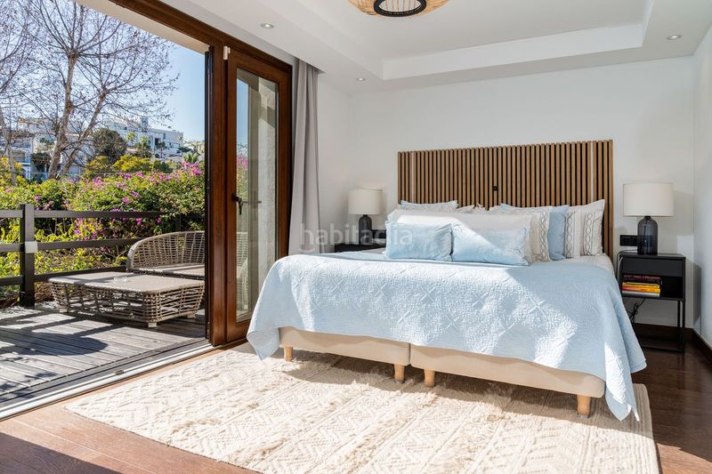 Foto eb65f0b6-82c4-4e7f-a4a6-4c3cdc3c4ed5. Xalet amb aparcament piscina a Las Brisas Marbella