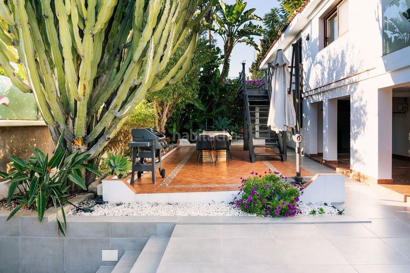 Foto f66b80b5-aeaf-46f5-8cf4-771ad6ebe688. Xalet amb aparcament piscina a Las Brisas Marbella