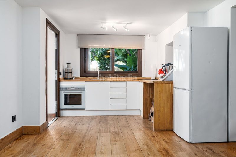 Foto facaebc3-b3db-4aa9-921b-561765b1e396. Xalet amb aparcament piscina a Las Brisas Marbella