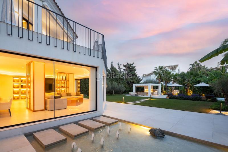 Foto 82c197ce-6e77-4713-9b1b-ab548a4e1e33. Chalet mit parking in Nueva Andalucía centro Marbella