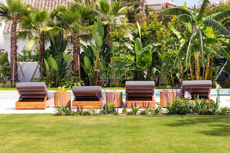 Foto 1f862b4e-388c-4545-8cfc-99d0180c5c20. Chalet with parking in Nueva Andalucía centro Marbella