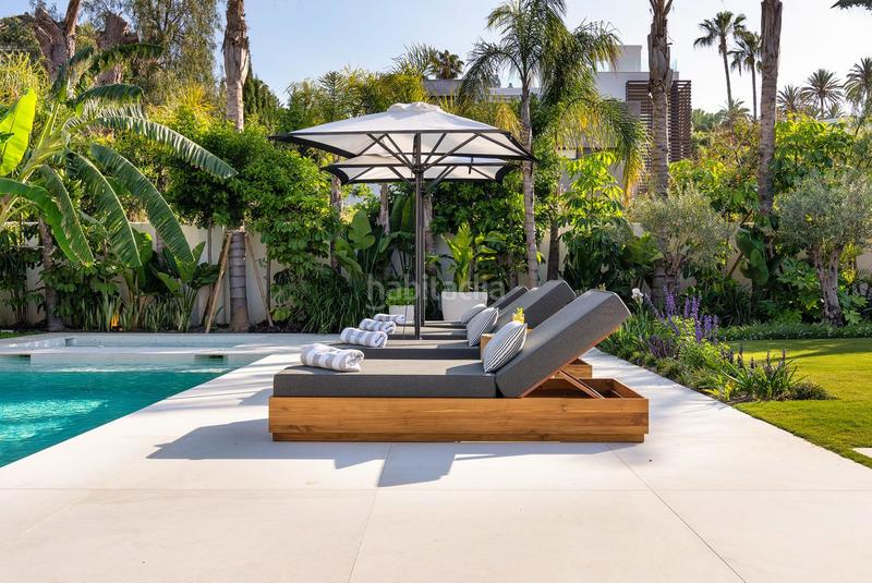 Foto 7a5fc92a-cfe0-425f-a6cb-a5619f1347e6. Chalet avec parking dans Nueva Andalucía centro Marbella