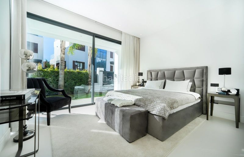 Foto 30c34911-c8ff-42da-a2e9-a456d63b454e. Chalet en Las Lomas de Río Verde Marbella