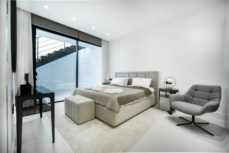 Foto b81522a5-2c42-4552-a348-f0c365c87e56. Chalet en Las Lomas de Río Verde Marbella