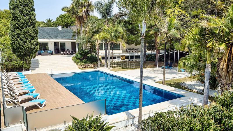 Foto ca8beeba-c1df-40c6-9398-356d412f5345. Xalet amb aparcament piscina a El Rosario - Ricmar Marbella