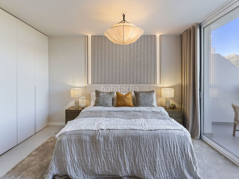 Foto 0eaf2785-d048-4e2e-9676-0cc7255847e1. Casa adossada amb aparcament piscina a La Quinta Benahavís