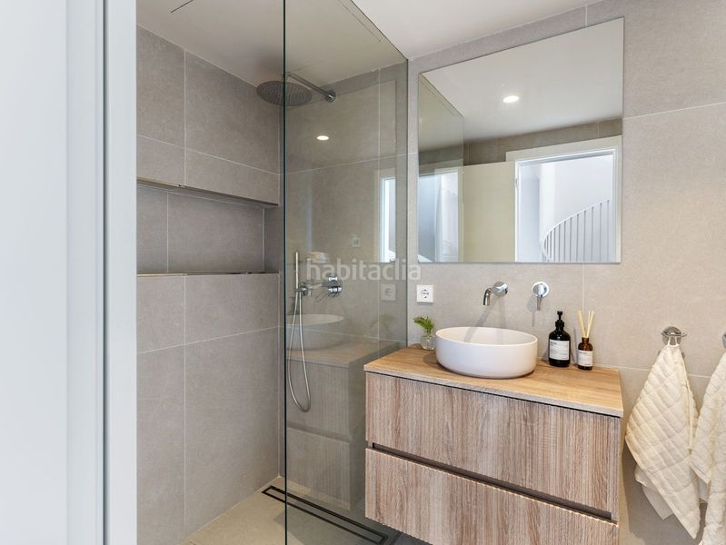 Foto 290b256e-d383-4de8-baea-f84ffa2a0fed. Casa adossada amb aparcament piscina a La Quinta Benahavís