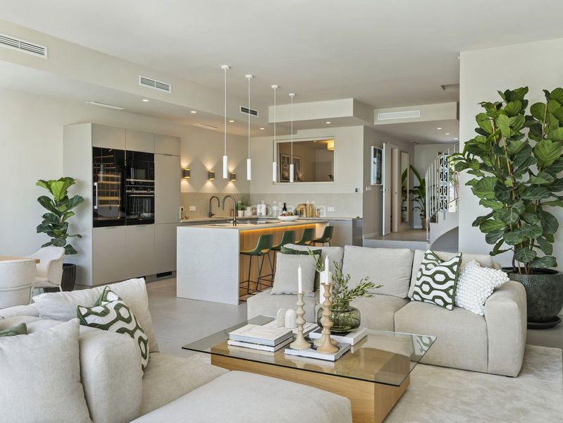 Foto aa276e26-f418-40a5-a6e5-b777d7cf6a8b. Casa adossada amb aparcament piscina a La Quinta Benahavís