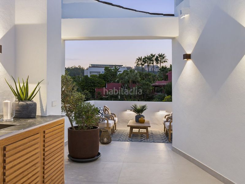 Foto befc2b4a-ecce-4c24-833b-927ebf261884. Casa adossada amb aparcament piscina a La Quinta Benahavís