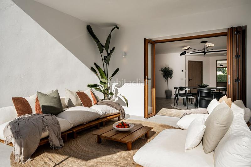 Foto fa921137-208a-4565-b1ee-8af2b58d8794. Maison jumelée avec parking piscine dans Los Naranjos Marbella