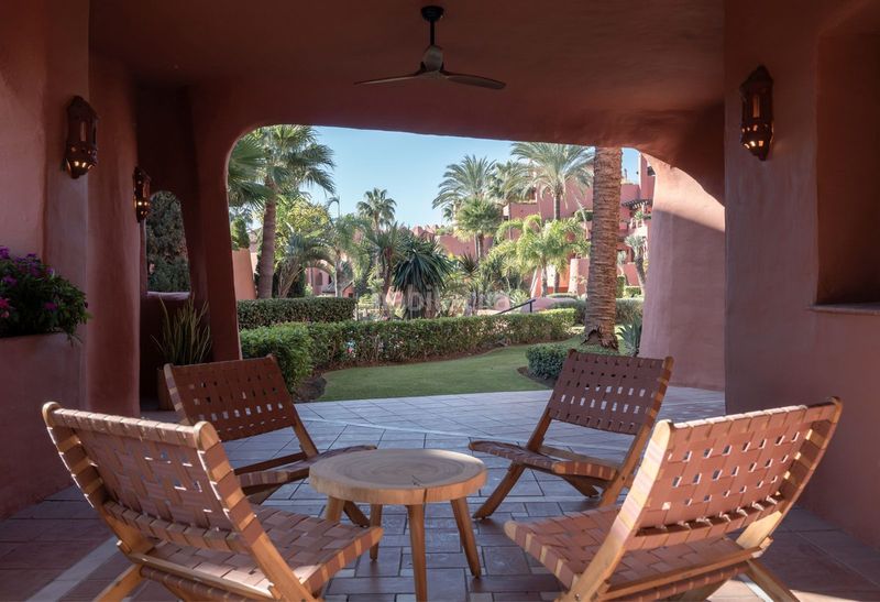 Foto 07775508-7104-480c-ab06-16a2ab275bf7. Planta baja en Guadalmansa Estepona
