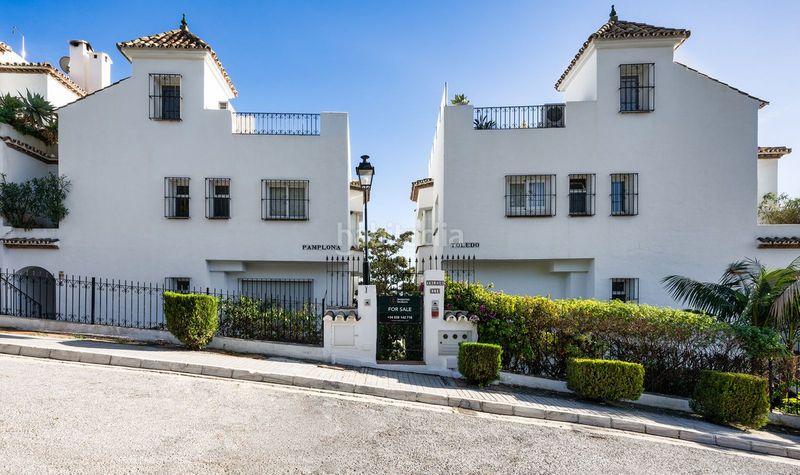 Foto 163c6e22-7486-4cec-934c-bea5b73e53c8. Casa adosada en La Carolina - Guadalpín Marbella