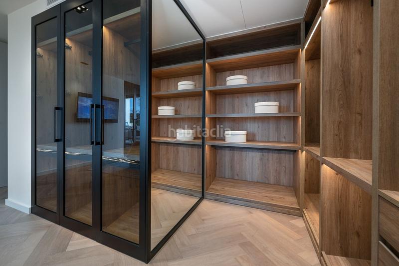 Foto 5ffac3dd-9e95-4c7e-98a1-8f29d9368e25. Maison jumelée avec parking piscine dans La Carolina - Guadalpín Marbella