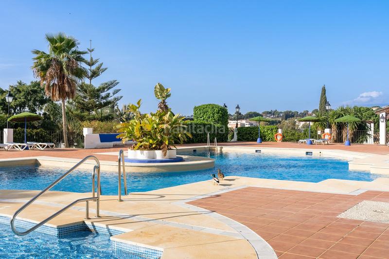 Foto 9c321440-570d-4f28-872e-62c5d3c17703. Maison jumelée avec parking piscine dans La Carolina - Guadalpín Marbella