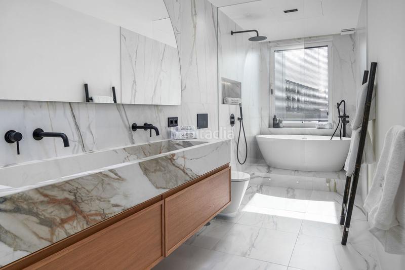 Foto 226067b5-d991-4945-b732-904e369005c0. Reihenhaus mit parking pool in La Carolina - Guadalpín Marbella