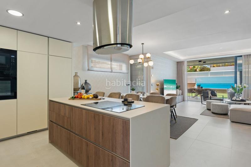 Foto ca7988df-c7f6-4844-a61c-748648d07aab. Semi detached house with parking pool in Puerto Banús Marbella