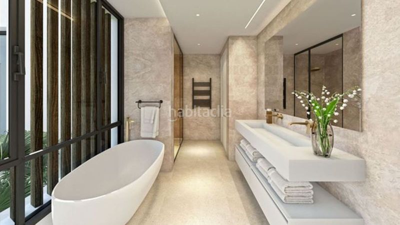 Foto bed49138-e65a-4d33-9604-c2e117944099. Chalet en Puerto Banús Marbella