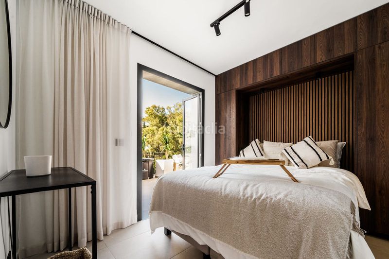 Foto b74da6d0-5965-4ead-911e-5f8ec243f838. Dúplex amb piscina a La Quinta Benahavís