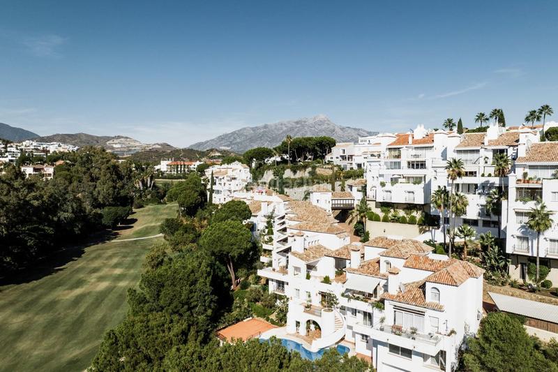 Foto 9f7249af-d40c-4c1a-a99f-22a860128e4a. Zweistöckige wohnung mit pool in La Quinta Benahavís