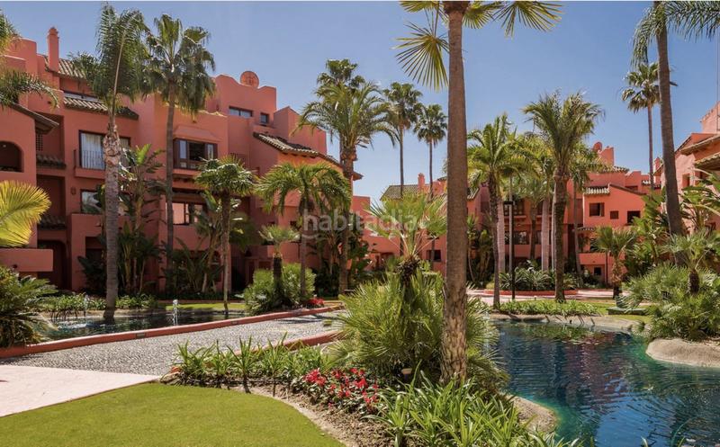 Foto b3d942b4-566d-4cc9-b021-c32e1957b866. Zweistöckige wohnung mit parking pool in Guadalmansa Estepona
