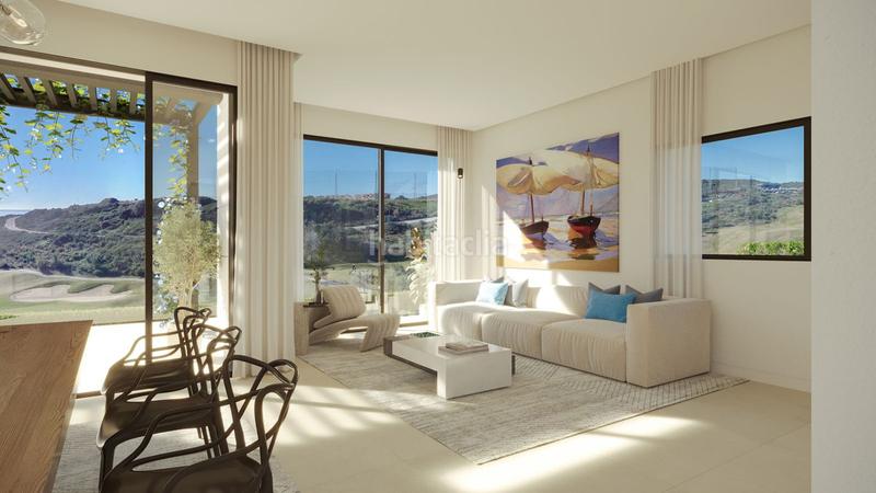 Foto 4fb474ba-e17d-4ec8-b6b6-17299ae4f57f. Chalet with parking pool in puerto de Estepona Estepona