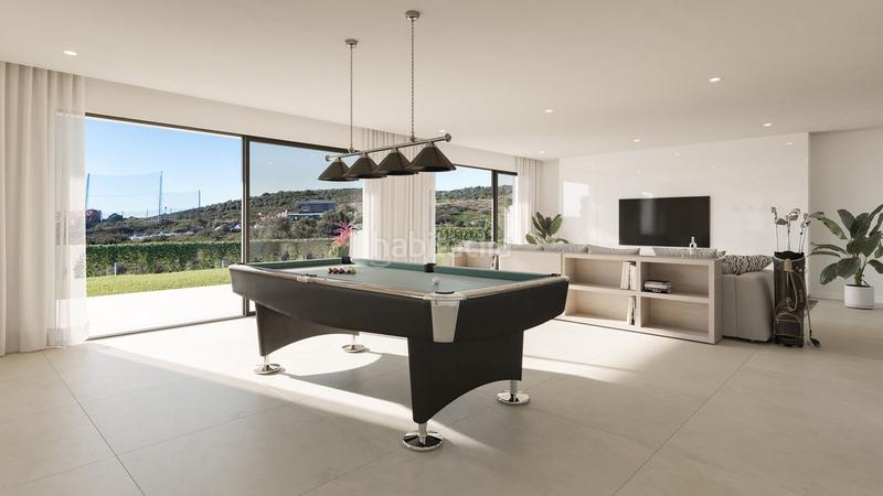 Foto 72dbed6e-0fb9-429e-b043-bb0703de39ad. Chalet with parking pool in puerto de Estepona Estepona