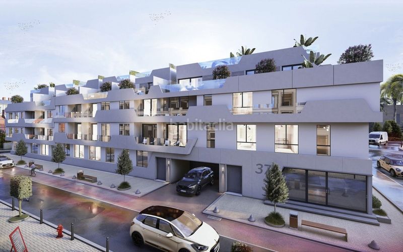 Foto efe4b26f-c553-4b34-8d44-7d5bf6bed827. Planta baixa amb aparcament a Puerto Deportivo Fuengirola